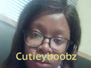 Cutieyboobz