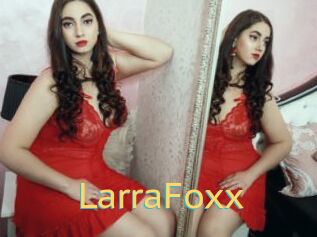 LarraFoxx