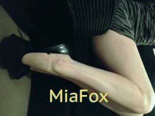 Mia_Fox