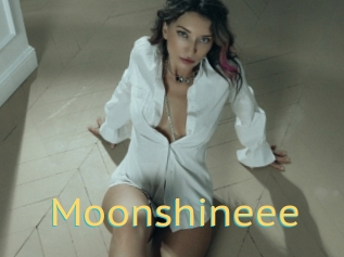 Moonshineee