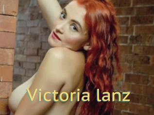 Victoria_lanz